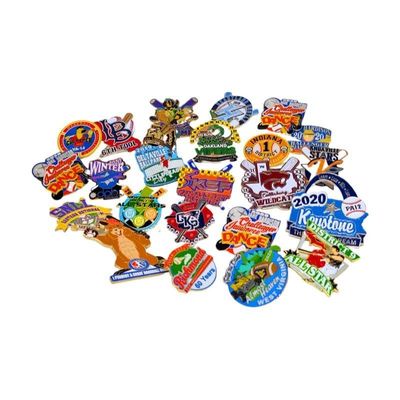 Αγορά Προσαρμοσμένες μεταλλικές καρφίτσες πέτου χύμα, σκληρής και μαλακής σμάλτου με προσαρμοσμένο σχεδιασμό λογότυπου online manufacture