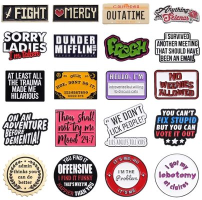 Αγορά Προσαρμοσμένη σκληρή σφραγίδα σμάλτου με κράμα ψευδαργύρου και εξατομικευμένο λογότυπο για το branding online manufacture