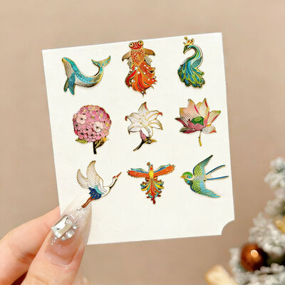 Αγορά Προσαρμοσμένες κονκάρδες πέτου χύμα – Κατασκευαστής Κίνας – Κενές μεταλλικές χειροτεχνίες με μαλακό/σκληρό σμάλτο & σχέδια κινουμένων σχεδίων online manufacture