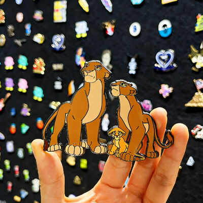 Αγορά Προσαρμοσμένη Καρφίτσα Σμάλτου – Ματ/Σκληρό Φινίρισμα με Γκλίτερ & UV Εκτύπωση – Χαριτωμένο Σήμα Κινουμένων Σχεδίων Anime online manufacture