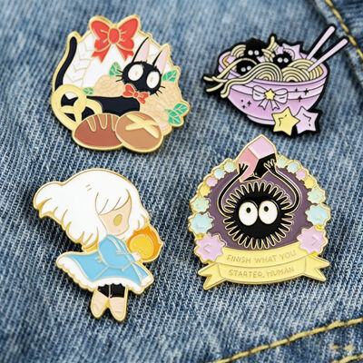 Αγορά Εξατομικευμένες κονκάρδες πέτου επιχρυσωμένες με μαλακό σμάλτο και προσαρμοσμένο λογότυπο για branding online manufacture