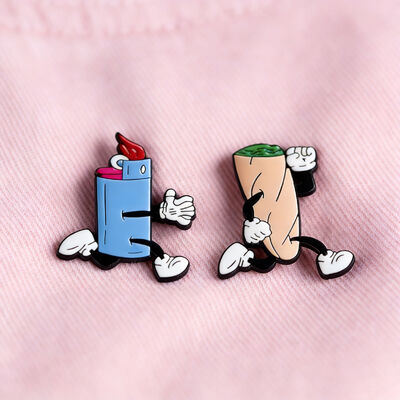 Αγορά Προσαρμοσμένες μεταλλικές καρφίτσες πέτου με μεταξοτυπία χονδρικής για ρούχα, αξεσουάρ και επωνυμία λογοτύπου online manufacture