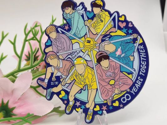 Προσαρμοσμένες καρφίτσες με εξατομικευμένο σχεδιασμό, χρυσαφένιο / ασημένιο / χαλκό και μαλακή / σκληρή διαδικασία σμάλτου