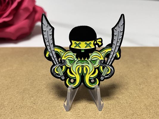 Καλή τιμή. Προσαρμοσμένες μαλακές καρφίτσες με λογότυπο για την ενίσχυση της ταυτότητας, τη διάδοση της κουλτούρας της μάρκας και την αναμνηστική σημασία σε απευθείας σύνδεση