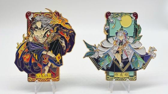 Custom Iron Lapel Pins with Soft Enamel in Customer Size and Custom Color for Branding